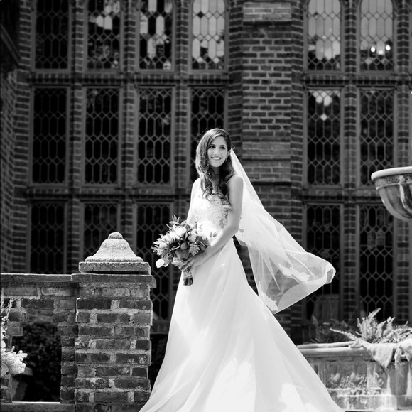 Lazaro wedding dress - Picture 2 of 4